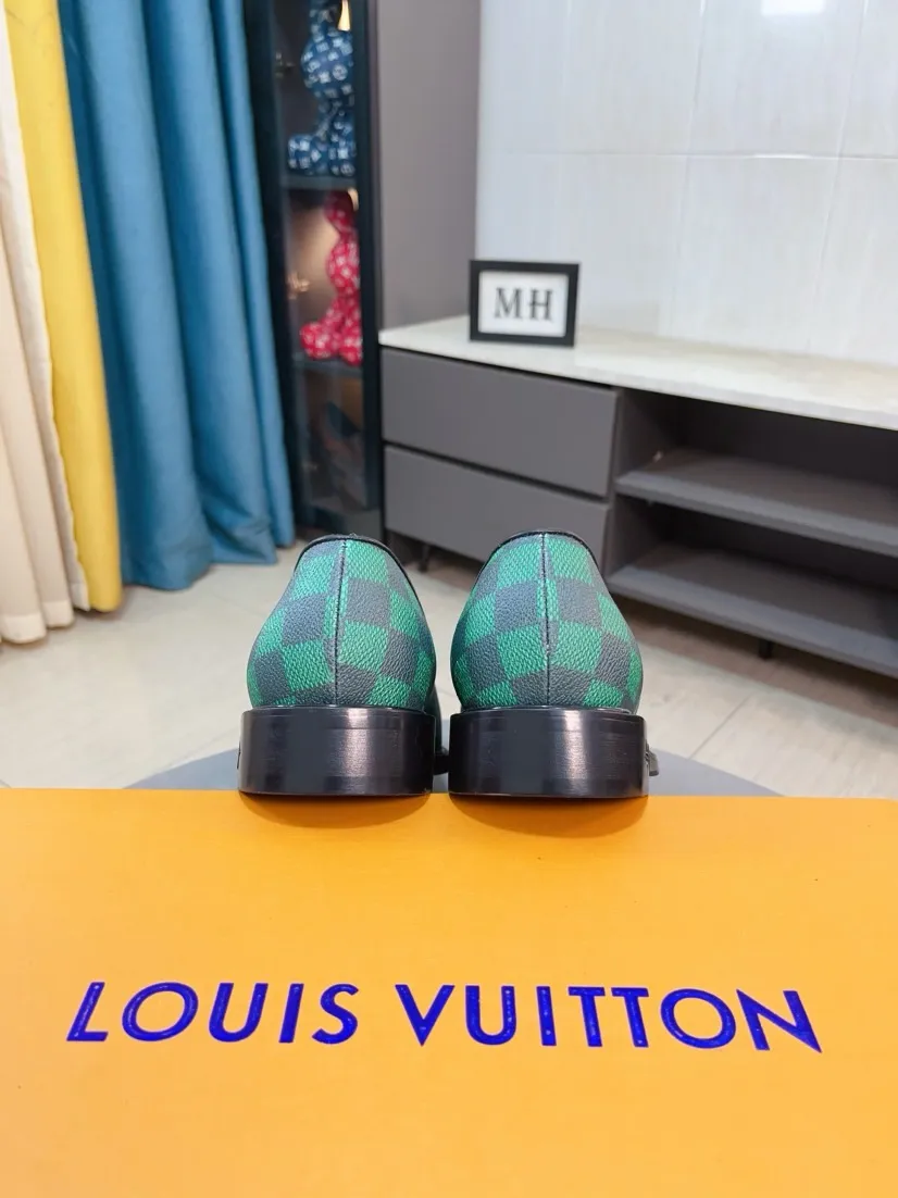 Ex-factory price 720🌹🌹High version [LV] Louis Vuitton's popular casual leather shoes🎖Fashionable and elegant🎖🎖Material: Original imported open-edge beaded cowhide, washed cowhide leather lining, original open-molded rubber outsole, high-end and classy, ​​elegant quality, instantly transforming into a handsome man ❤❤Standard\nNumber: 38-44